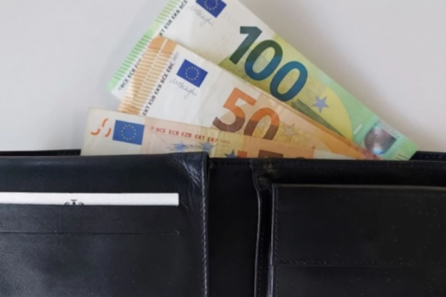 BANKARSKI PAKAO STARICE IZ ZAGREBA: Izgubila 35.000 evra!