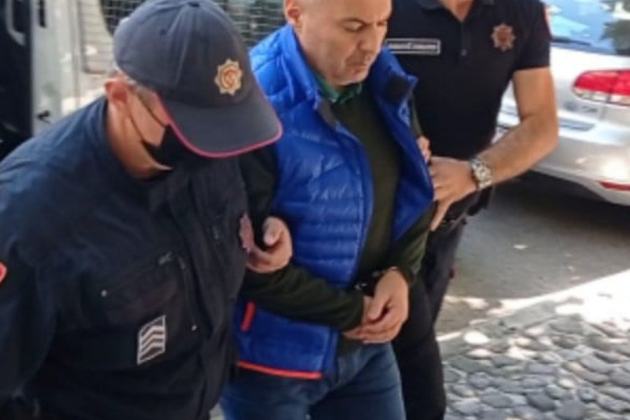 PREOKRET U ISTRAZI Crnogorski mediji: Policajac kojeg je Veljović napao tvrdi da nije bio ugrožen?