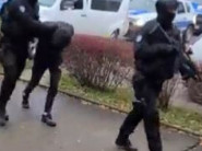 AKCIJA "KODEKS" UNELA PANIKU MEĐU KRIMINALCIMA: Policija oduzela više od dva kilograma droge, zaplenila i dve "mrvilice" uhapšeno devet osoba (VIDEO)