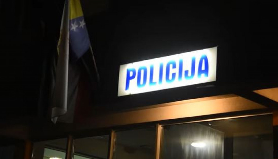 SLETEO VOZILOM U REKU: Oštećeni se javio telefonom i rekao da se potraga obustavi