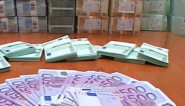 UHAPŠENE TRI OSOBE: Sa računa klijenata CKB skinule 14 miliona eura