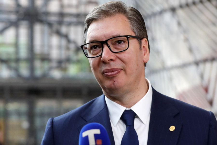ČESTITKA ZA DAN DRŽAVNOSTI: Vučić poželeo prosperitet i blagostanje svih građana CG