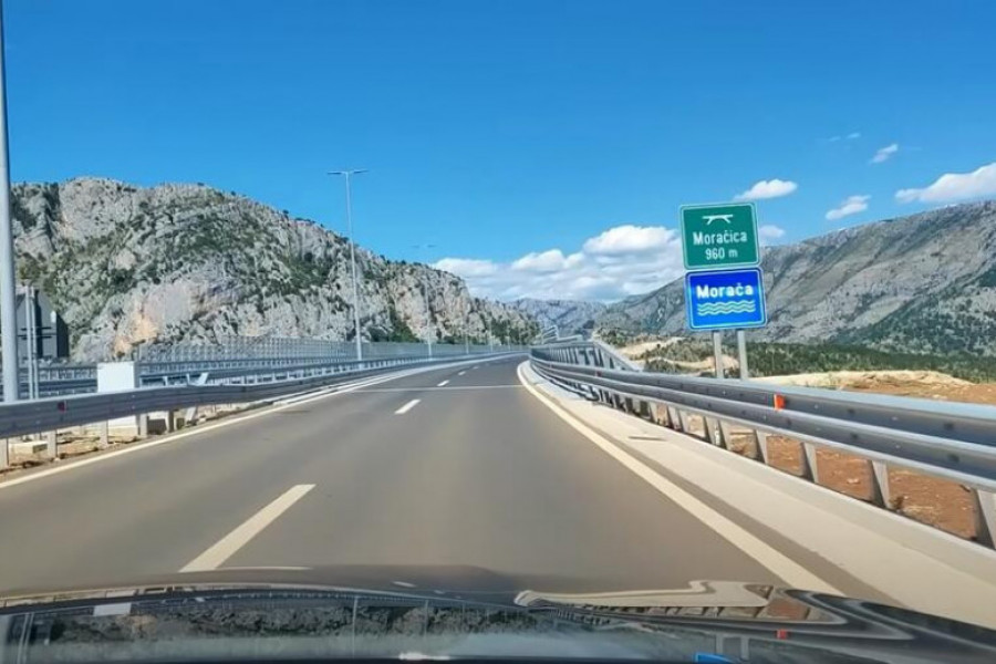 NEOČEKIVANO: Pogledajte šta sve pada na pamet vozačima na novom crnogorskom auto-putu