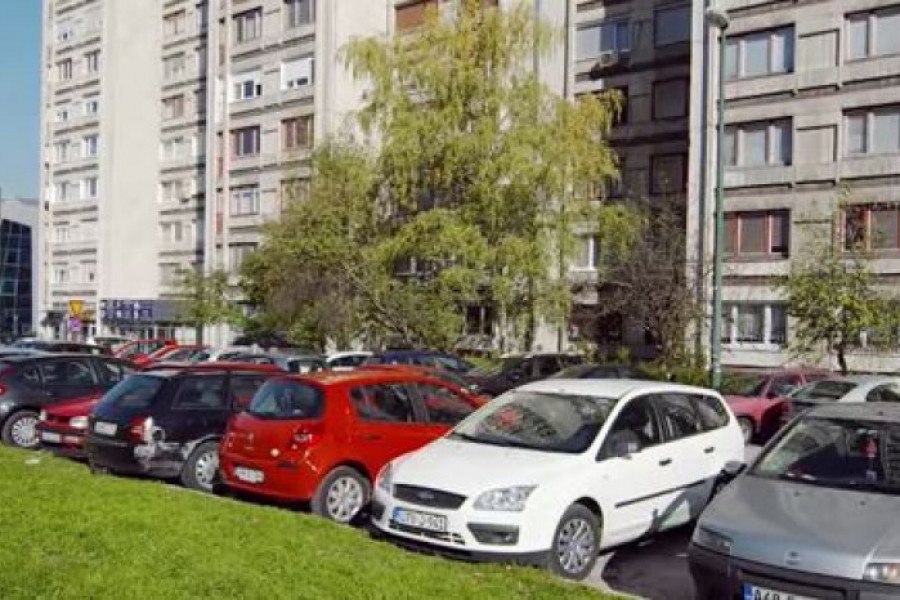 NEPRAVILNOSTI U INSTITUCIJAMA BiH: Privatna auta zaveli kao službena
