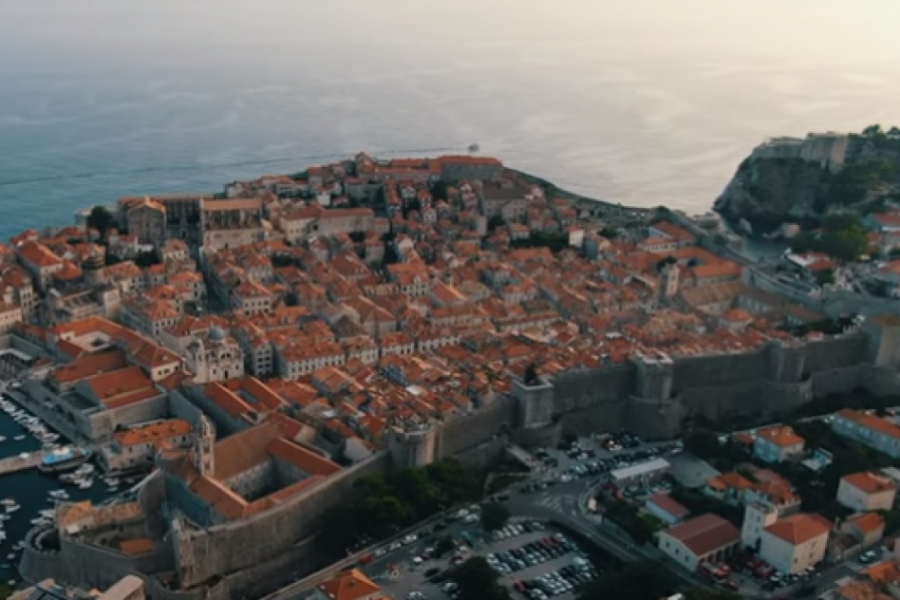 "NADAM SE DA ĆEMO IMATI DOVOLJNO GORIVA" Drama na nebu iznad Dubrovnika, avion bezuspešno pokušavao da sleti