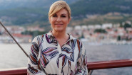 KOLINDA IMA NOVI POSAO: Posluje samo sa strancima!