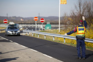 (FOTO) DIVLJA VOŽNJA GOSPOĐE (70): Italijanka jurila preko 160km na sat BEZ VOZAČKE DOZVOLE slovenačkim autoputem