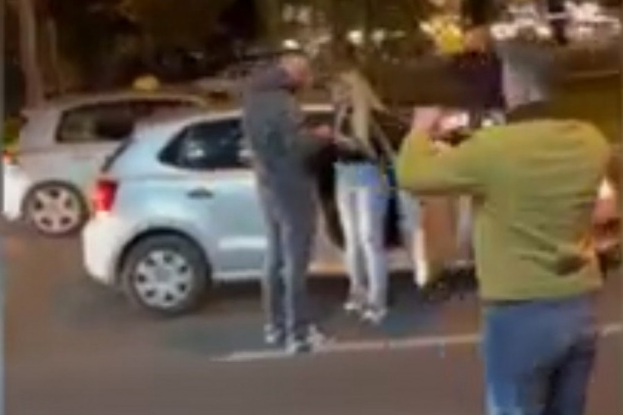 ZAUSTAVIO SAOBRAĆAJ: Ovo je veridba o kojoj priča Sarajevo (VIDEO)