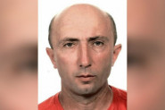 BEGUNAC Zapalio automobil, pa izrešetao muškarca: Policija traži ovog čoveka