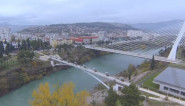 TEŠKO POVREĐENA MALOLETNICA: Skočila sa Moskovskog mosta u Moraču