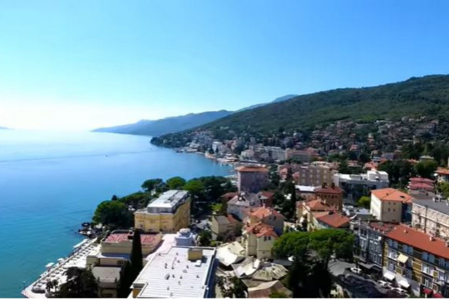 STRANCI NA JADRANU KUPUJU ŠTA STIGNU Kvadrat do 10.000 evra: Evo ko kupuje najviše